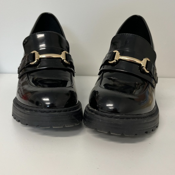 Madden NYC Size 10 Kassidy Lug Heeled Loafers - Picture 9 of 16